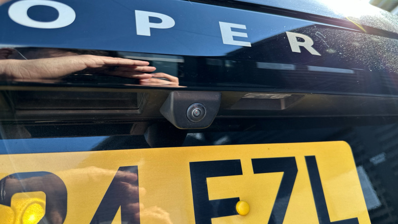 MINI Cooper 135kW E Classic 41kWh 3dr Auto Electric Hatchback